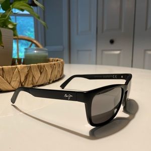 Men’s Maui Jim South swell black sunglasses